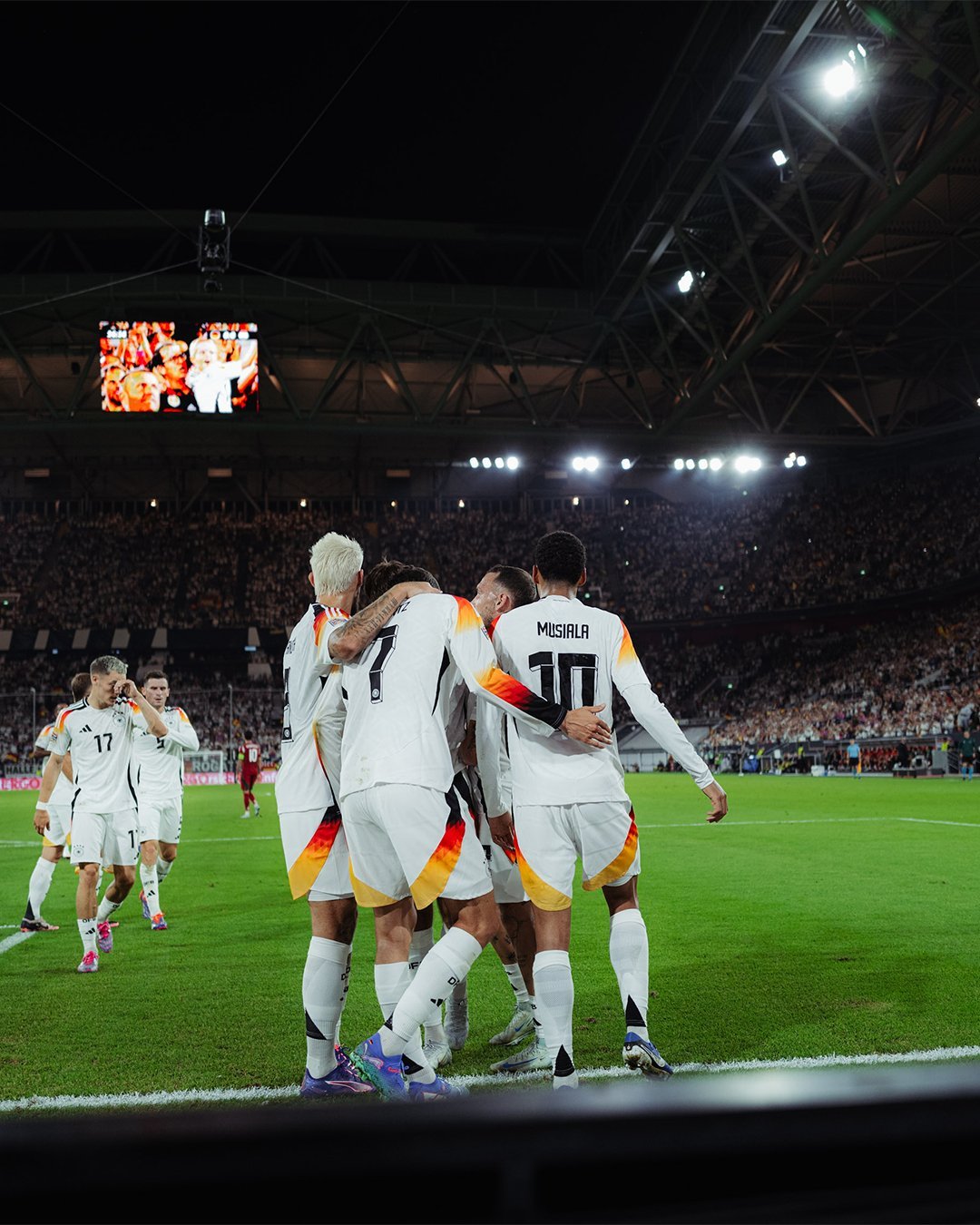 欧预赛报道：实力雄厚球队备战有序的简单介绍