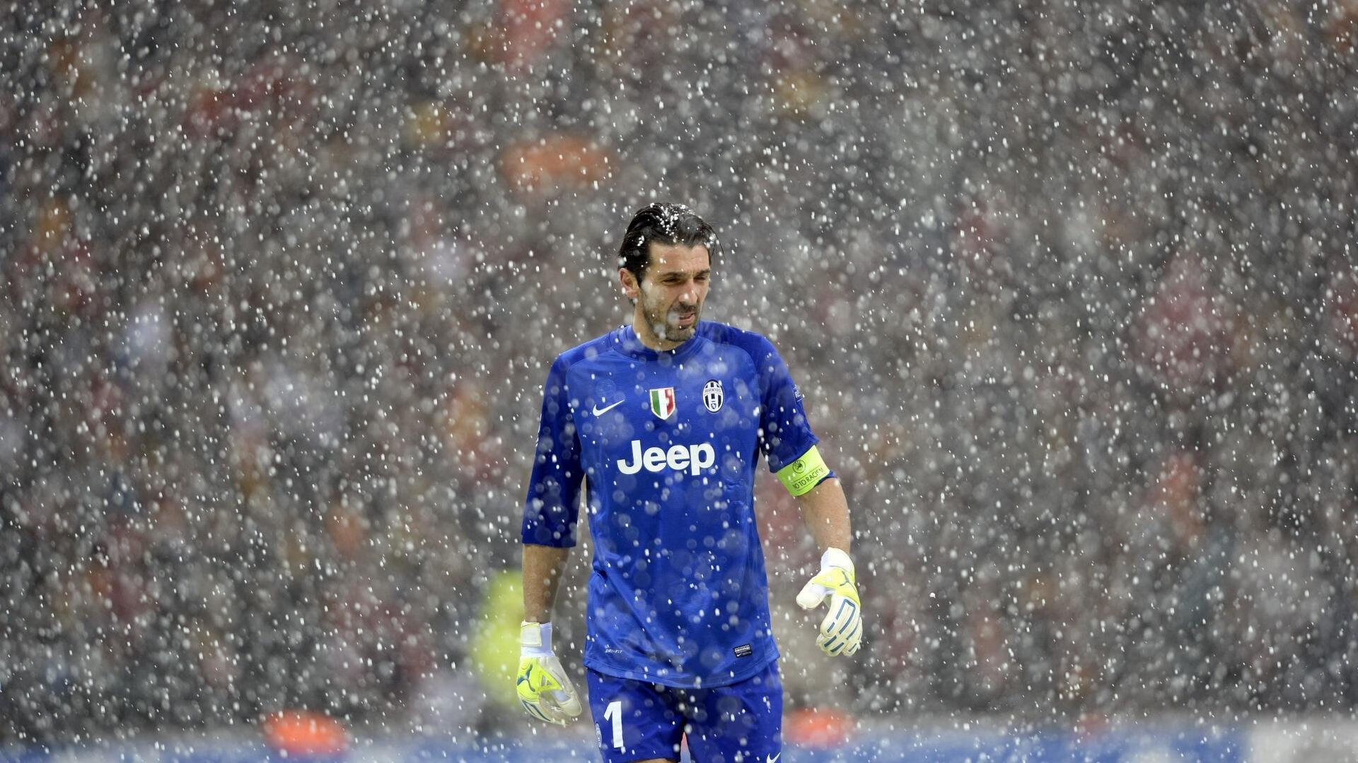 霍勒迪致命一击,猛龙生死战提前终结悬念,力克深圳队