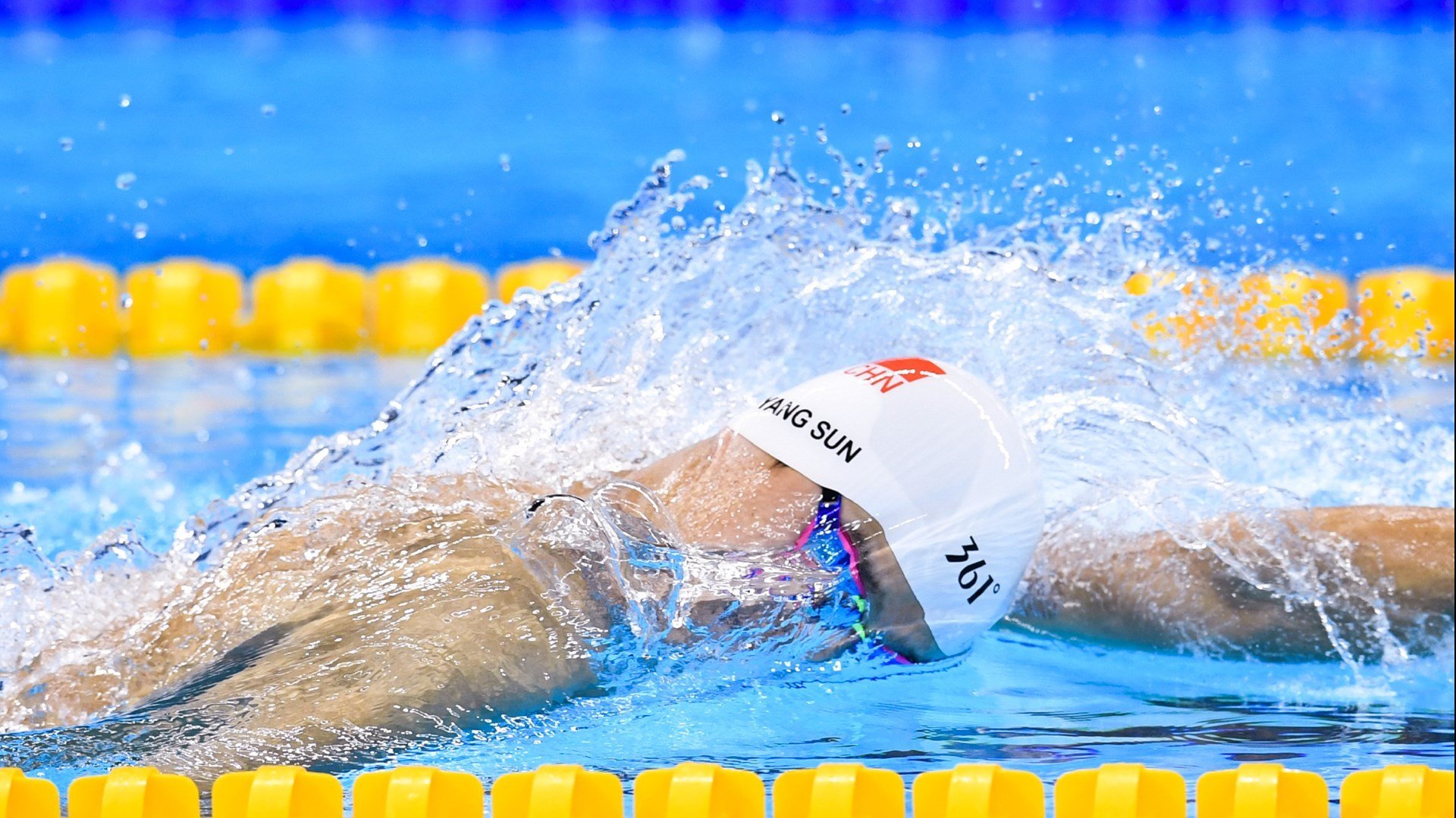 文班亚马的觉醒之夜，当新星爆发遇上雄鹿加时鏖战的胜利哲学