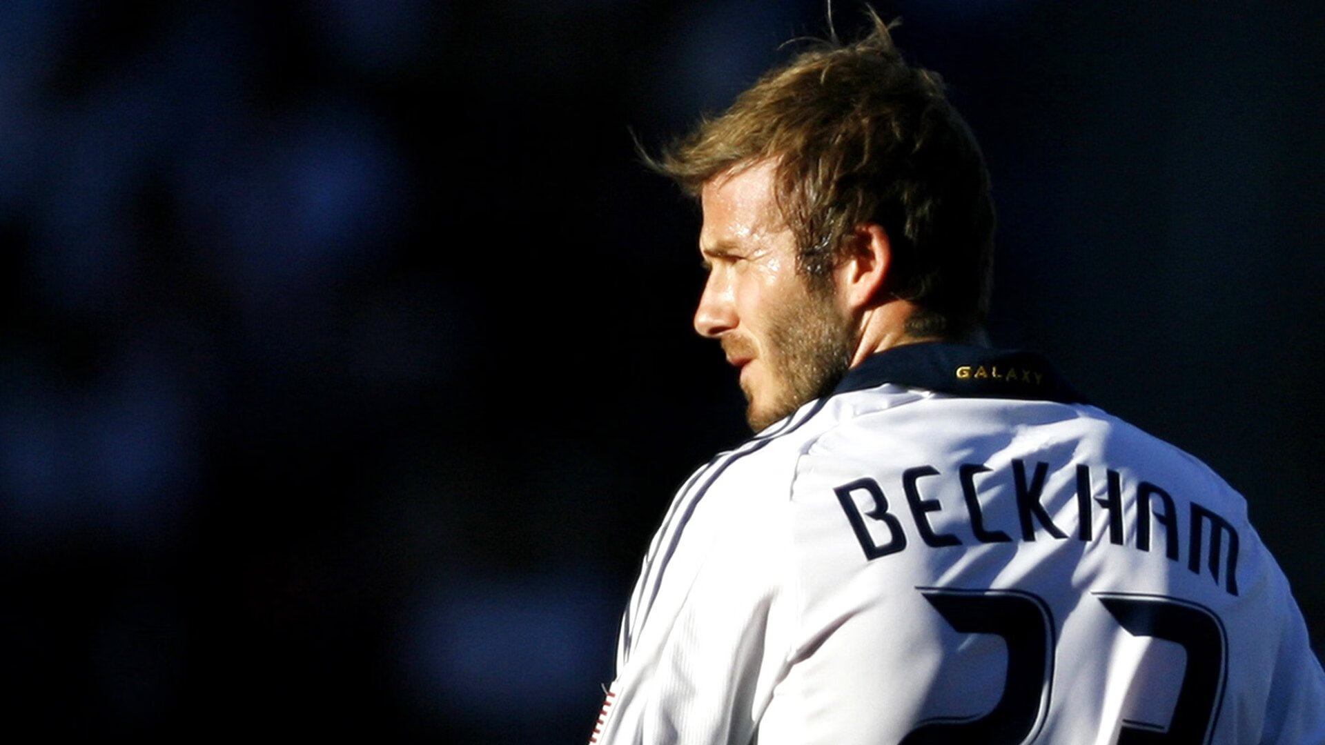 冰岛掀翻喀麦隆，迪巴拉成为关键先生